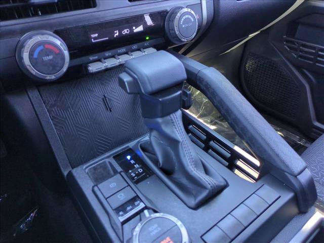 Certified 2025 Toyota 4Runner SR5 AWD/4WD image 12