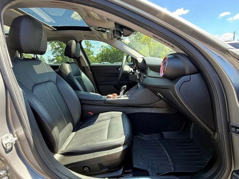 Used 2018 Alfa Romeo Giulia AWD image 36