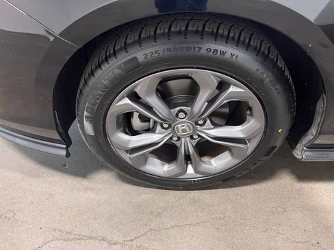 Used 2023 Honda Accord EX image 30