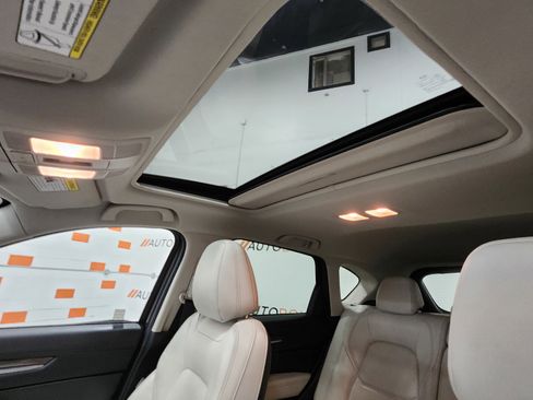 Used 2018 MAZDA CX-5 Grand Touring image 2