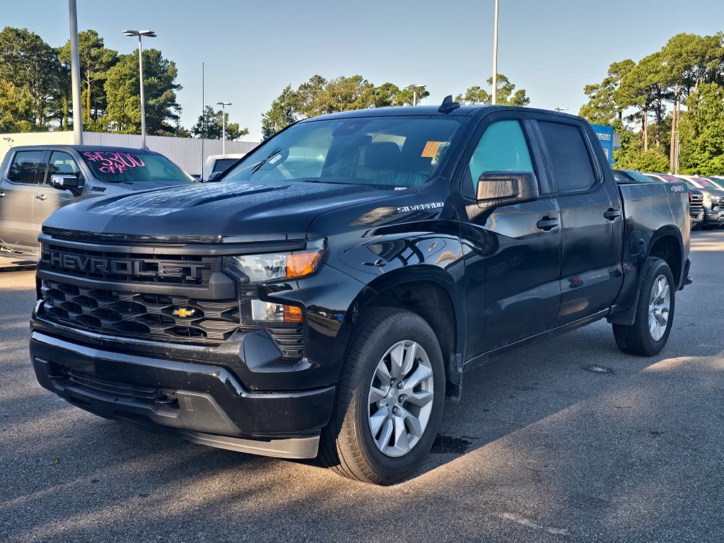 Certified 2024 Chevrolet Silverado 1500 Custom AWD/4WD image 7
