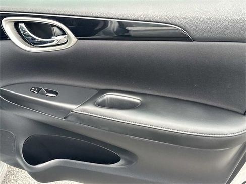 Used 2019 Nissan Sentra SV w/ Special Edition Package image 17