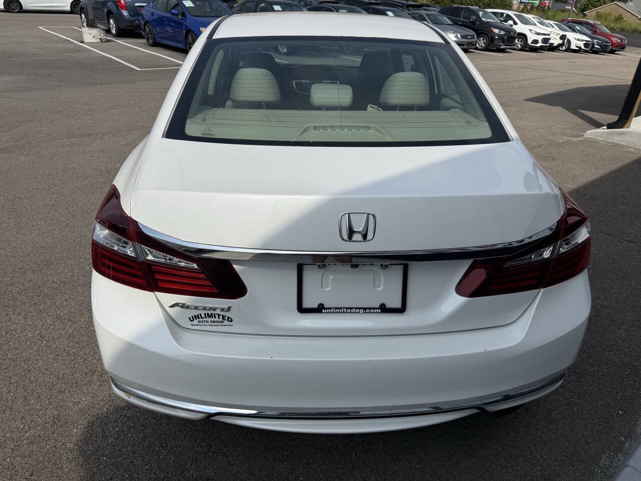 Used 2016 Honda Accord LX image 9