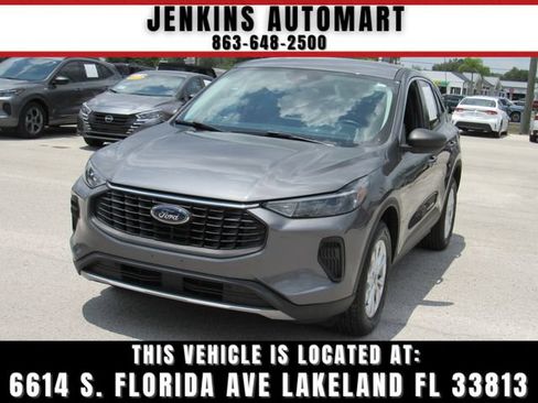 Used 2024 Ford Escape Active AWD/4WD image 1