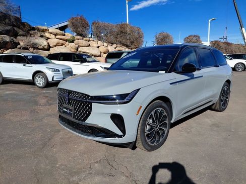 New 2026 Lincoln Nautilus Reserve AWD/4WD image 3