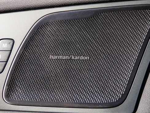 New 2026 Volvo XC60 B5 Plus image 21