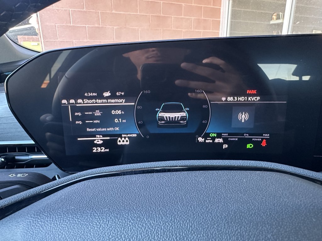 Used 2025 Audi Q6 e-tron Prestige w/ 20" Wheel Package AWD/4WD image 16
