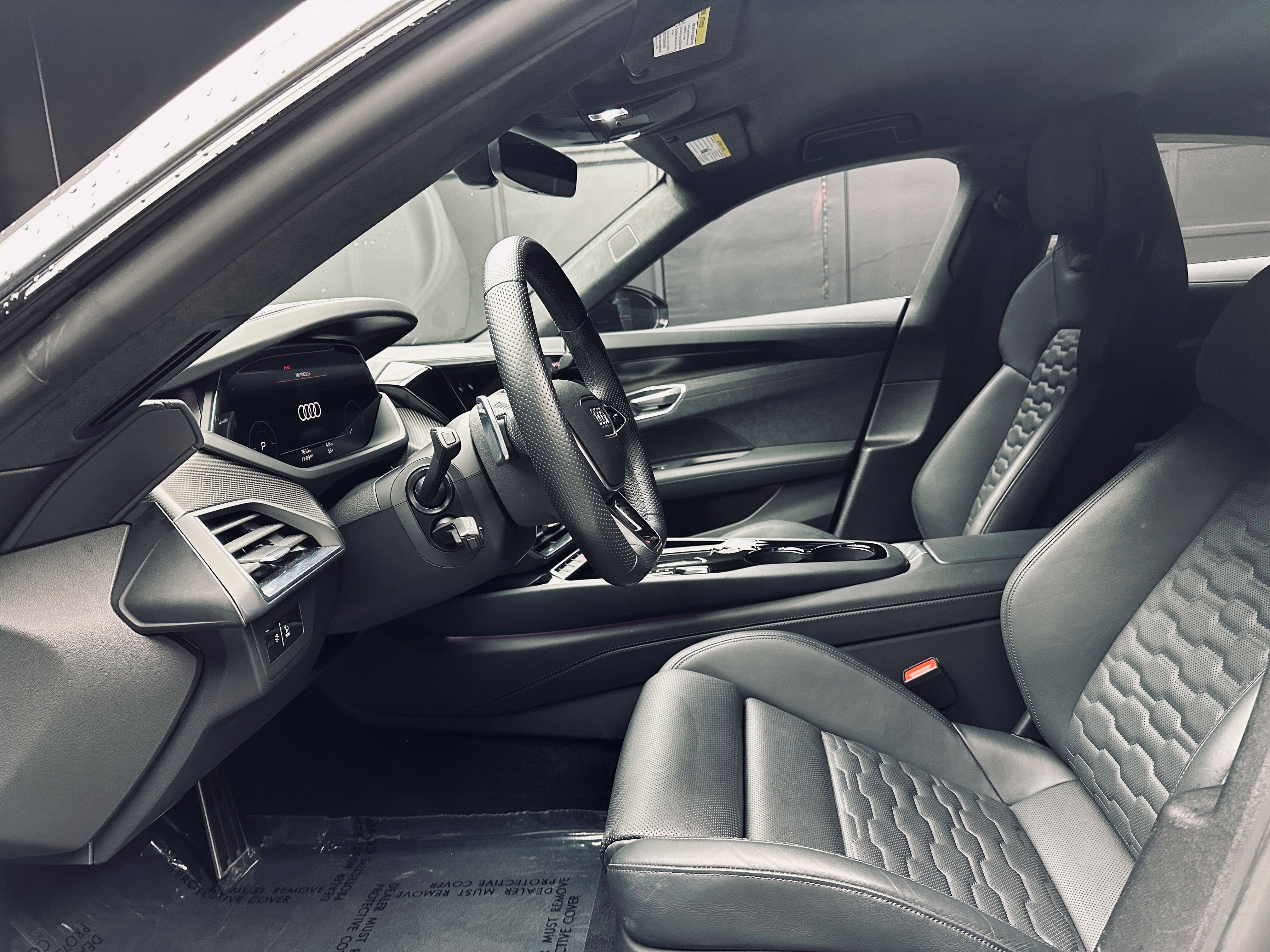 Used 2023 Audi RS e-tron GT w/ Carbon Performance Package AWD/4WD image 17