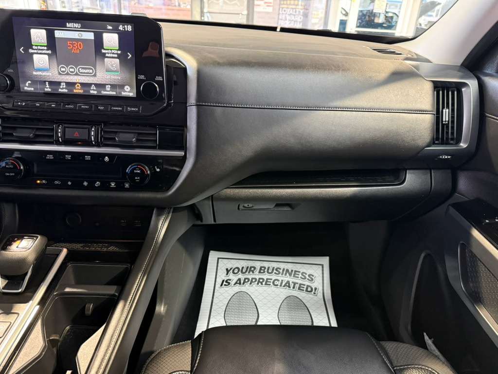 Used 2025 Nissan Pathfinder SL FWD image 20