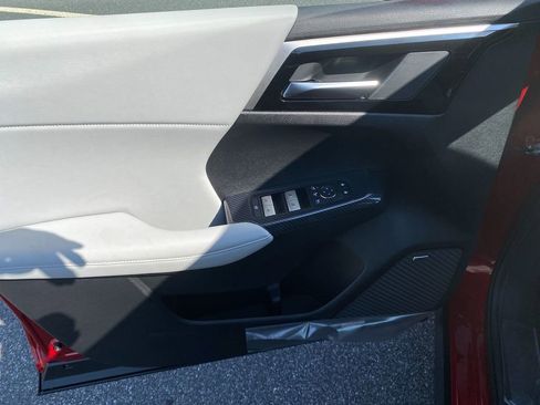 New 2025 Mitsubishi Outlander SE image 11