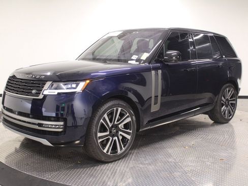 Used 2023 Land Rover Range Rover SE image 1