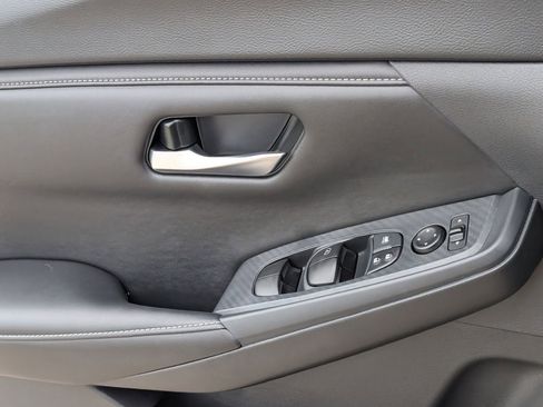 Certified 2025 Nissan Sentra SV w/ All-Weather Package FWD image 25
