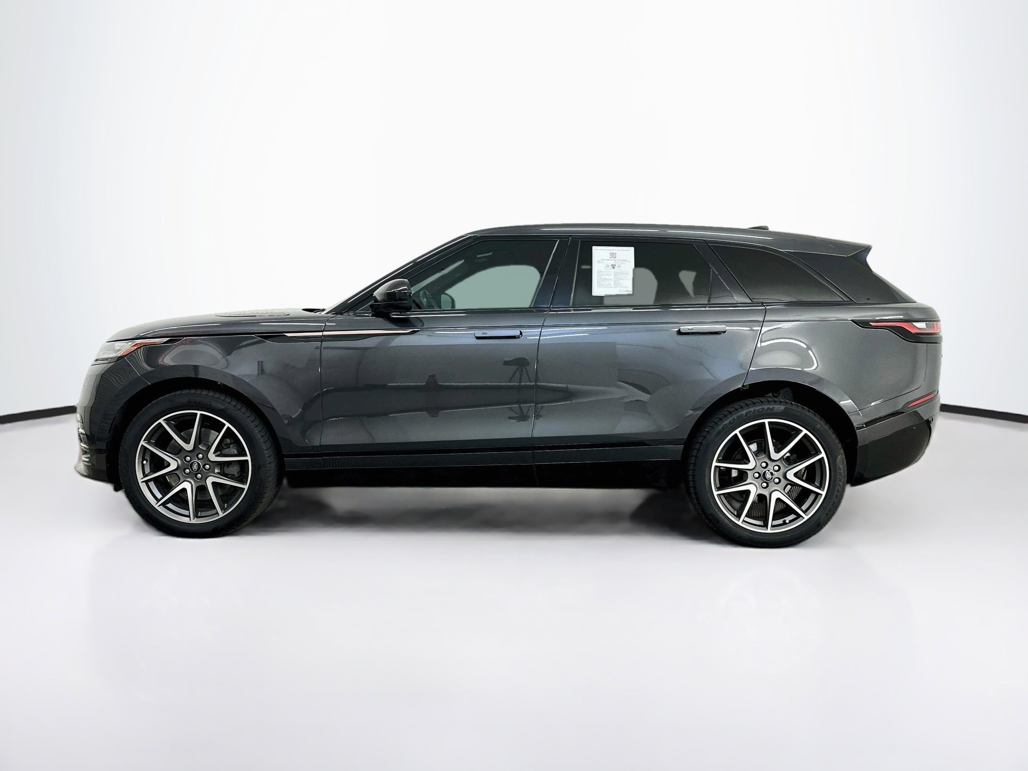 Used 2023 Land Rover Range Rover Velar R-Dynamic S AWD/4WD image 4