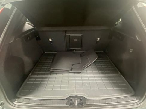 Used 2026 Volvo XC40 B5 Plus AWD/4WD image 9