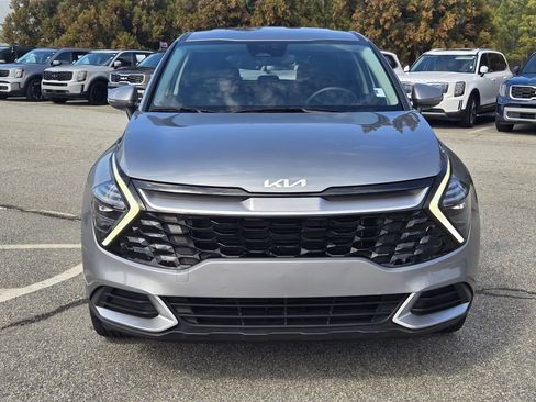 Certified 2024 Kia Sportage EX image 2