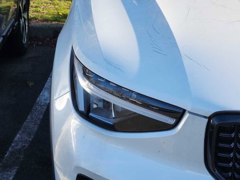 Used 2023 Volvo XC40 B5 Plus w/ Driver Assist Package image 3