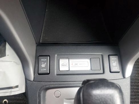 Used 2017 Subaru Forester 2.5i Limited AWD/4WD image 16