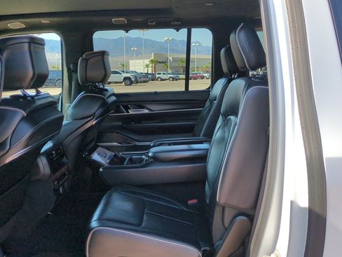 Used 2024 Jeep Grand Wagoneer L Series II w/ Quick Order Packagew 28T AWD/4WD image 27