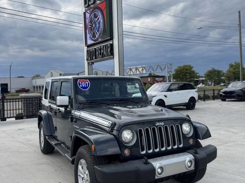 Used 2017 Jeep Wrangler Unlimited Sahara w/ Quick Order Package 24E Chief image 2