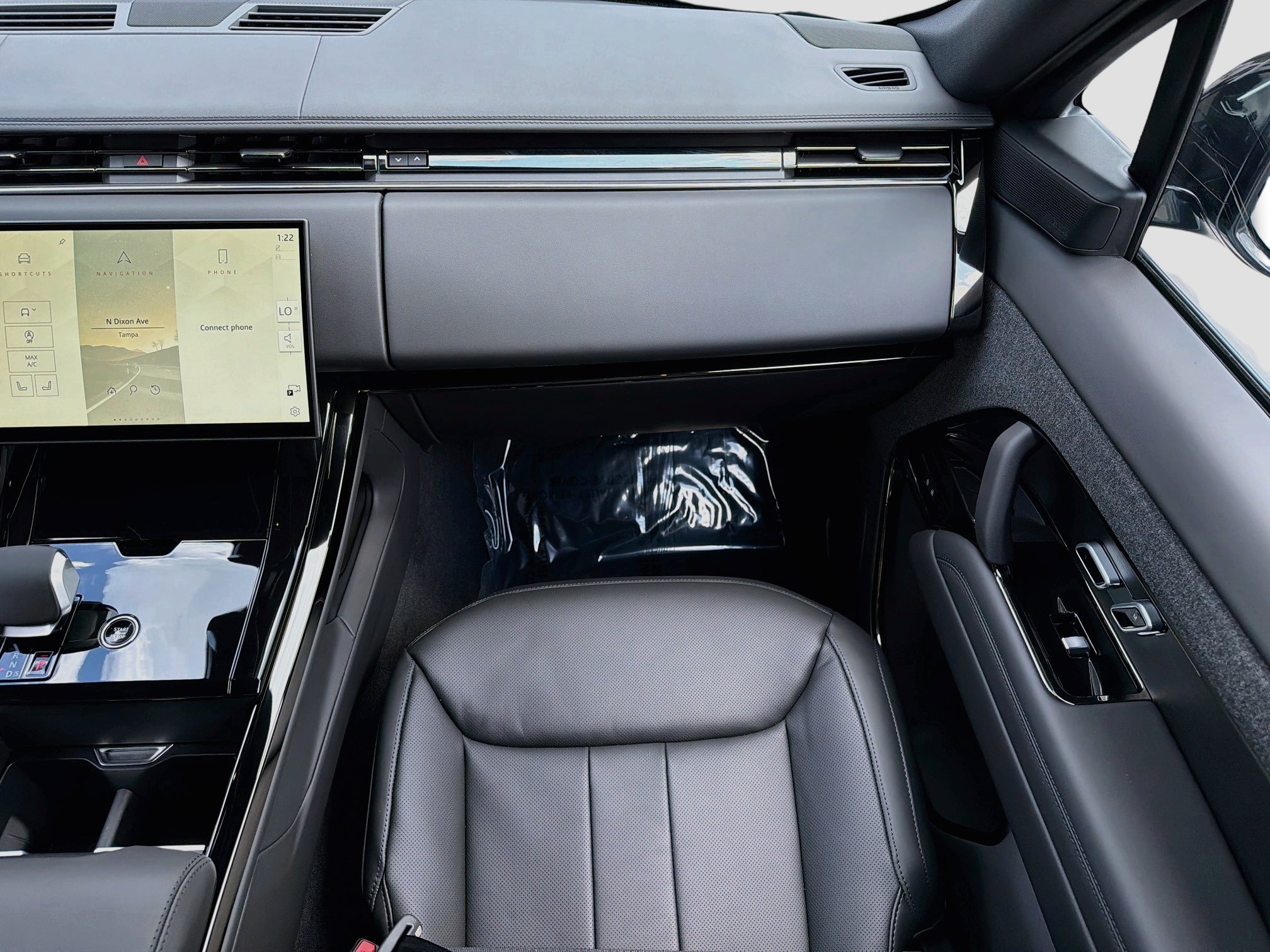 New 2027 Land Rover Range Rover Sport Dynamic SE AWD/4WD image 19