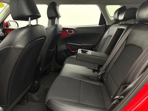 Used 2022 Kia Soul Turbo FWD image 39