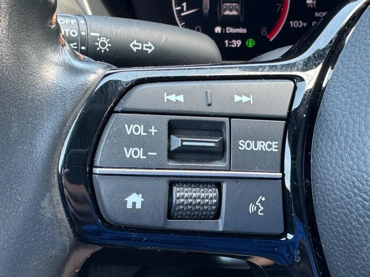 Certified 2025 Honda HR-V Sport image 18