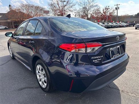 Certified 2023 Toyota Corolla LE image 5