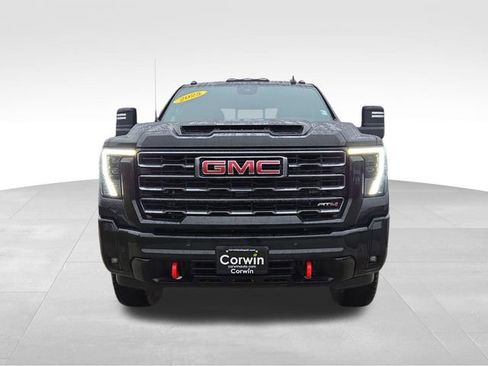 Used 2025 GMC Sierra 3500 AT4 w/ AT4 Premium Plus Package image 4