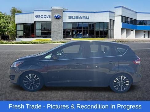 Used 2017 Ford C-MAX Energi Titanium FWD image 2