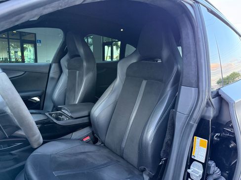 Used 2022 Aston Martin DBX image 24