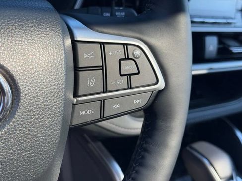 Used 2023 Toyota Highlander Platinum AWD/4WD image 24