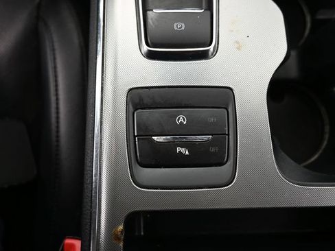 Used 2022 Ford Edge Titanium w/ Equipment Group 301A AWD/4WD image 24