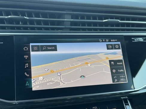Used 2019 Audi Q8 Premium Plus w/ Premium Plus AWD/4WD image 22