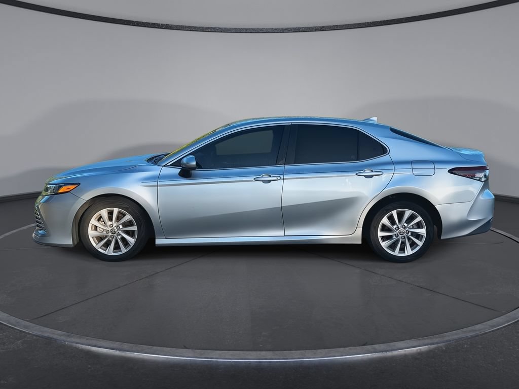 Used 2024 Toyota Camry LE FWD image 5