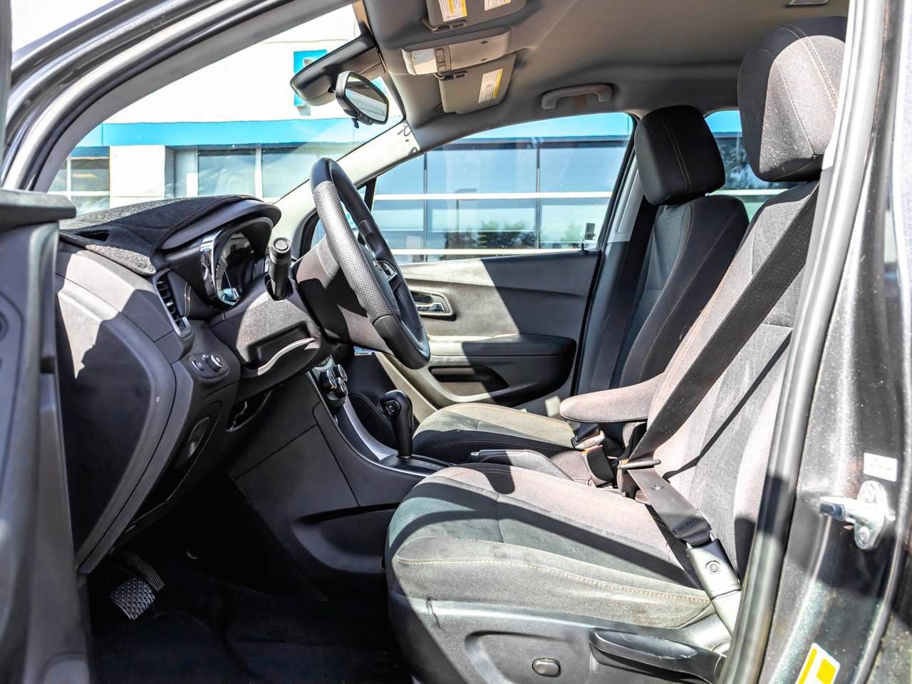 Used 2019 Chevrolet Trax LS FWD image 7