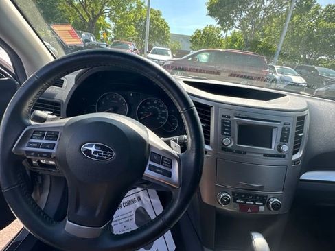Used 2014 Subaru Outback 2.5i Premium w/ Popular Package #1B AWD/4WD image 13