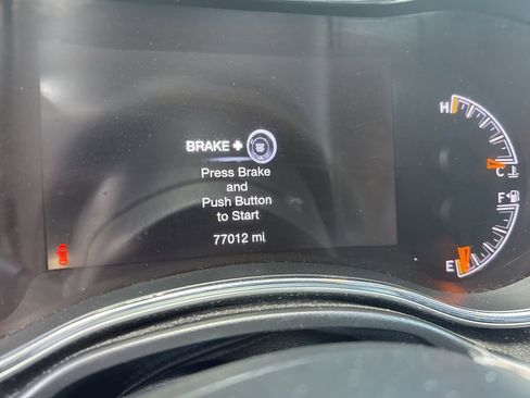 Used 2018 Jeep Grand Cherokee Limited image 5