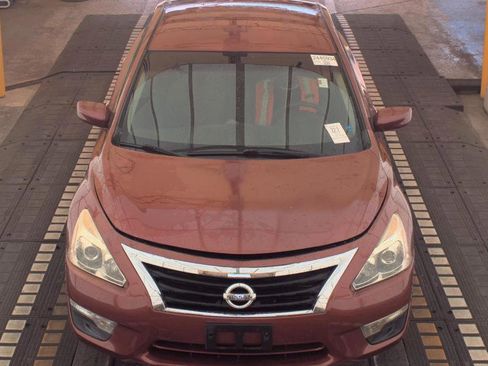 Used 2014 Nissan Altima 2.5 S image 2