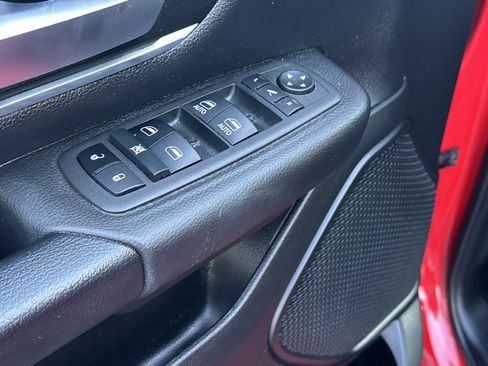 Used 2022 RAM 1500 Big Horn image 12