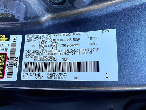 Used 2024 Toyota Tundra Limited AWD/4WD image 33