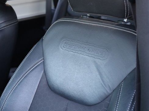 Used 2017 Jeep Wrangler Freedom Edition image 25