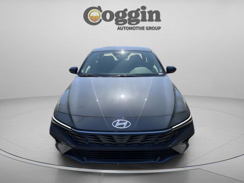 New 2026 Hyundai Elantra Sport image 10