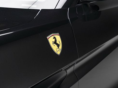 Used 2019 Ferrari Portofino Base image 72
