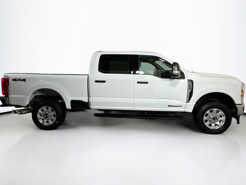 Used 2024 Ford F250 XLT image 4