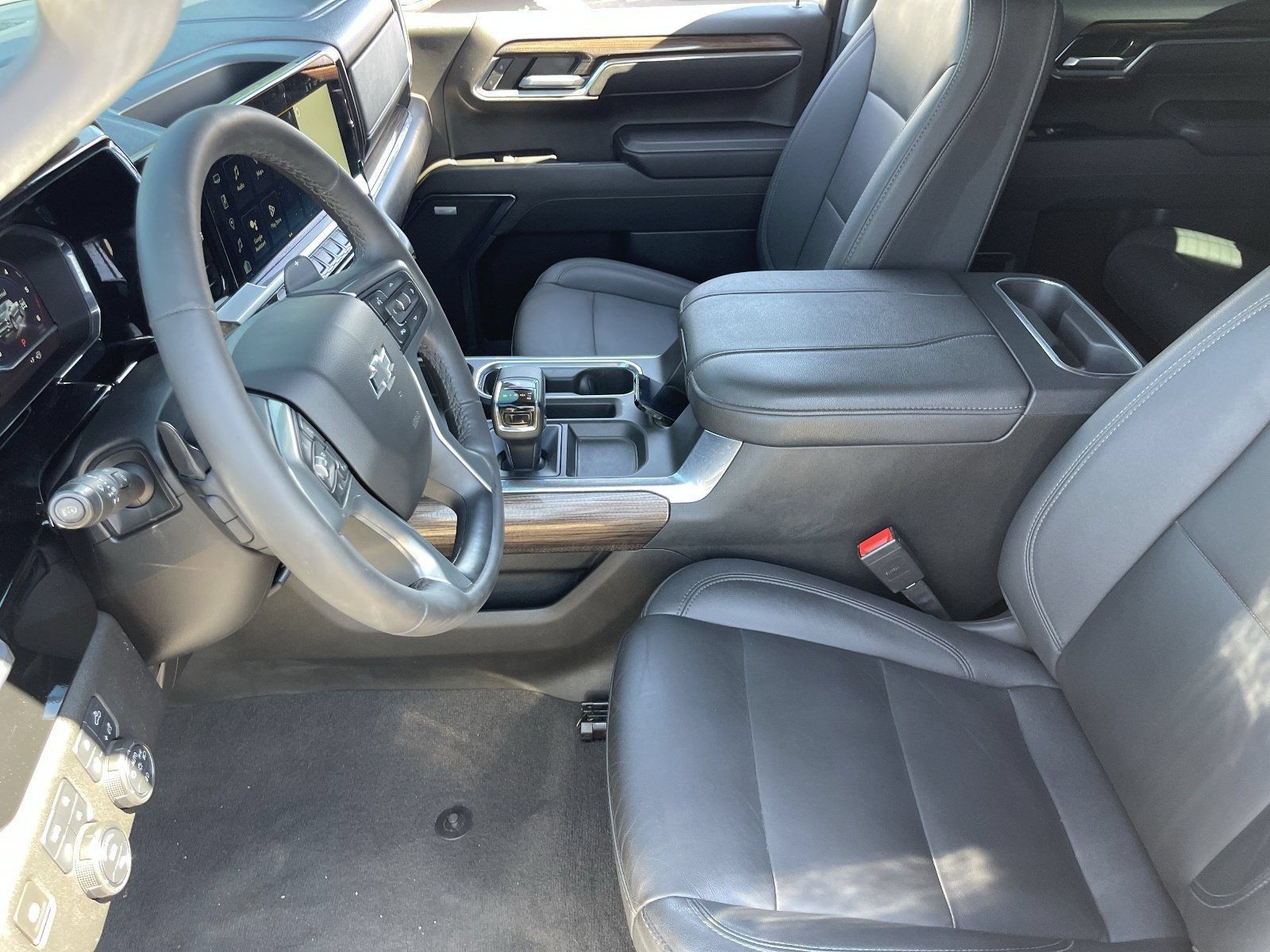 Certified 2023 Chevrolet Silverado 1500 RST AWD/4WD image 20