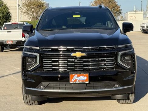 New 2026 Chevrolet Suburban High Country image 6