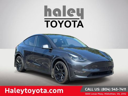 Used 2024 Tesla Model Y Long Range AWD/4WD image 1