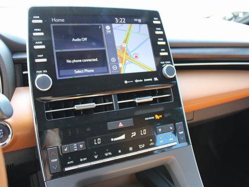 Used 2021 Toyota Avalon Limited w/ Advanced Safety Package image 7