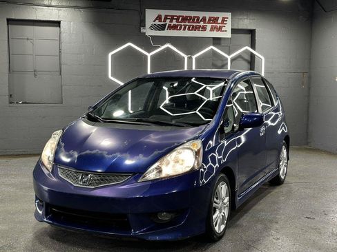 Used 2010 Honda Fit Sport image 3
