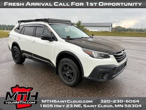 Used 2021 Subaru Outback Onyx Edition XT w/ Popular Package #2 AWD/4WD image 2